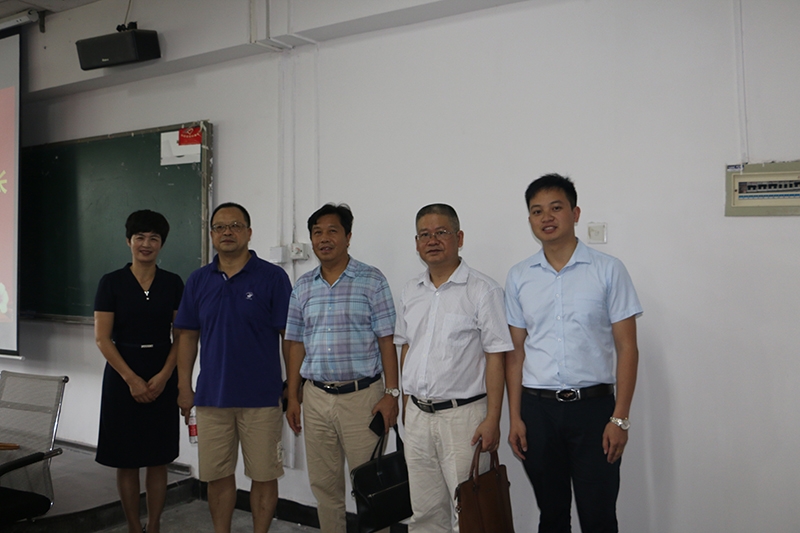 南華大學繼續教育學院領導蒞臨我司指導工作