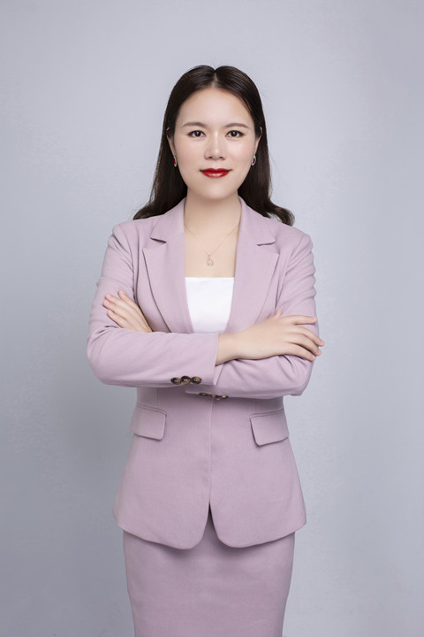 學管中心主任：程薇